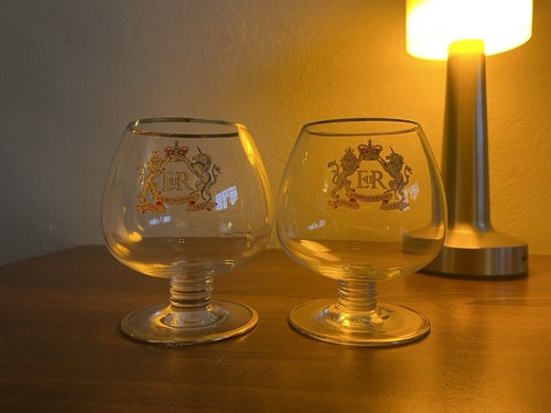 1953 coronation brandy - coronation, glasses